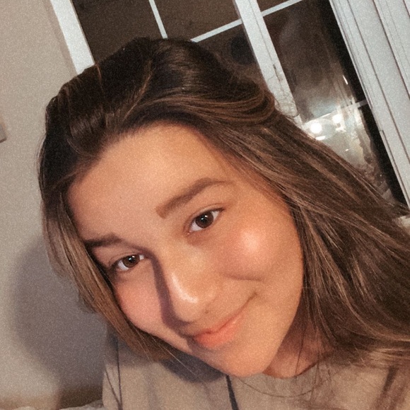 Meet your Posher, Kailani - Picture 1 of 1